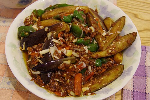 Poêlée de pommes de terre, bœuf et haricots verts